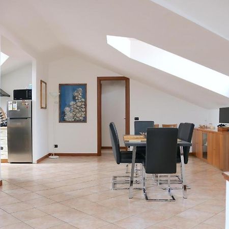 Attico In Corsico Apartment Exterior photo