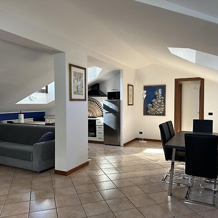 Attico In Corsico Apartment Exterior photo